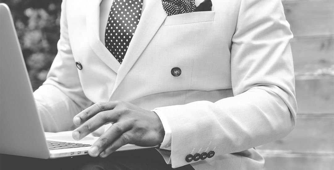 Read more about the article Top Wardrobe Essentials Every Fashion Lover Should Own