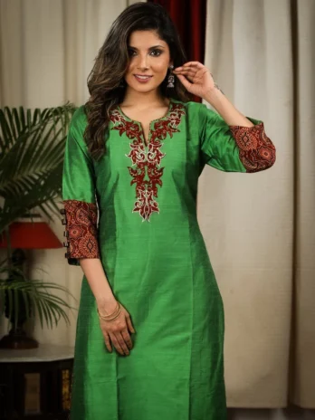Silk Kurta with green patch